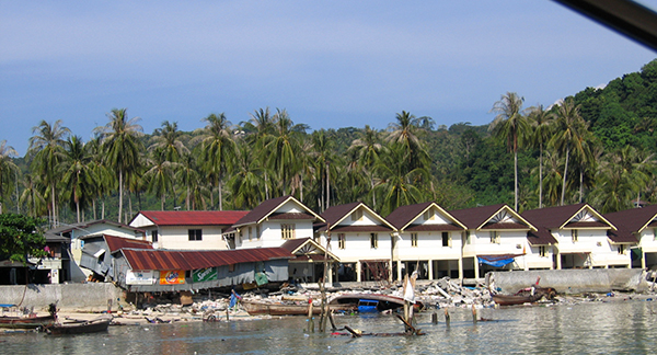 Tsunami Thailand Phi Phi Island 2004